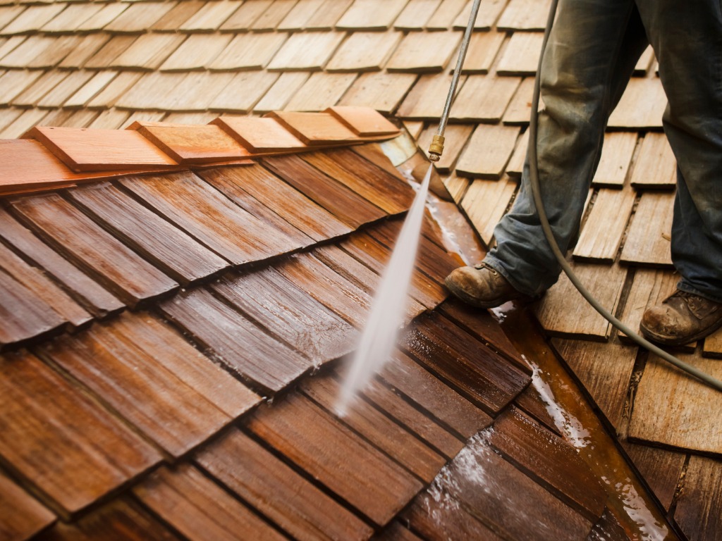 Guide To Keeping Your Roof Safe And Clean